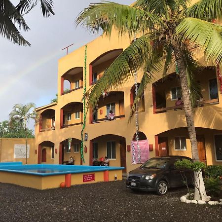 Hotel Cuamatzi Zihuatanejo Buitenkant foto