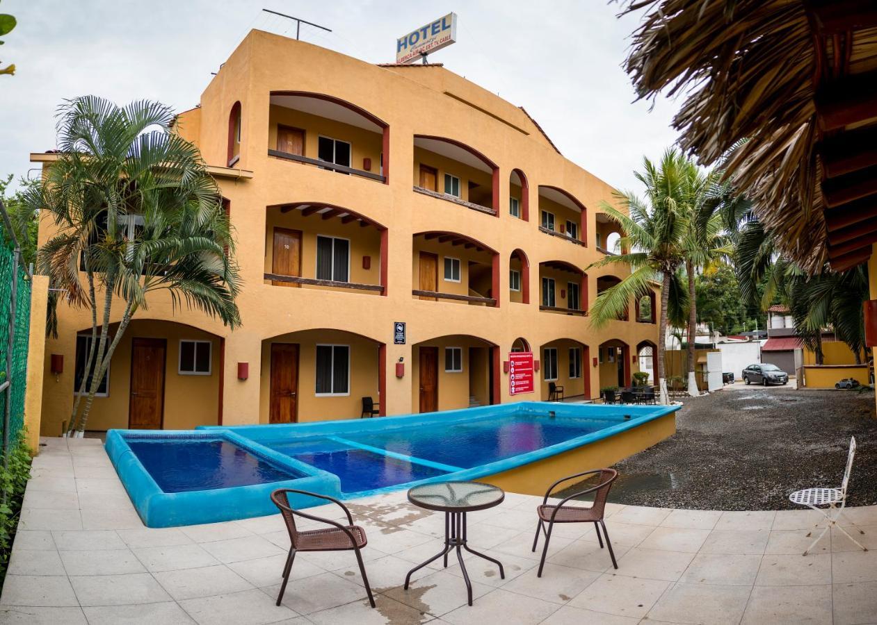 Hotel Cuamatzi Zihuatanejo Buitenkant foto